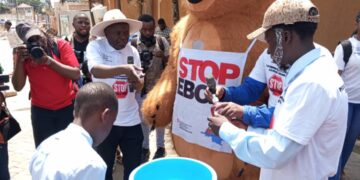 SUD-KIVU : la grande caravane « stop ebola », soutenue par la coopération suisse, lancée par darius kitoka pour sensibiliser la population, l’unpc annonce la suite des activités
