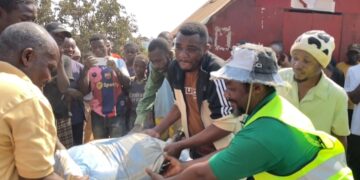 IBANDA : salongo, travaux communautaires, lutte contre les marchés pirates, inauguration d’un pont et interpellation des inciviques, le bourgmestre adjoint herita mbulanga très engagé sur le terrain