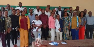 Ebola dans l&rsquo;Est de la RDC  Au Sud-Kivu, les journalistes demeurent en première ligne de la riposte communautaire contre la maladie à virus Ebola. Grâce à l&rsquo;accompagnement de l&rsquo;Union nationale de la presse du Congo (UNPC), section du Sud-Kivu, et à l&rsquo;appui financier de la Coopération suisse (DDC), les professionnels des médias intensifient leurs actions de sensibilisation en faveur des populations.  Par leurs productions médiatiques et leurs campagnes de proximité, ils s’emploient à diffuser une information fiable sur les risques liés à Ebola, à promouvoir les mesures de prévention et à encourager l&rsquo;adoption de comportements responsables, indispensables à la protection de la santé publique.