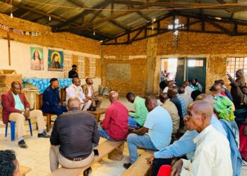 Bukavu : le maire échange avec les cadres de base d’Ibanda sur la circulation et les marchés pirates