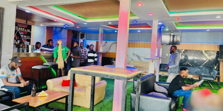 Bukavu : Kivu Luxe Bar Resto inaugure ses activités et devient une nouvelle adresse incontournable sur l’avenue du Gouverneur