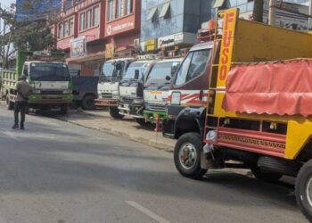 Bukavu : plusieurs camions-bennes mobilisés pour évacuer les immondices et renforcer l’assainissement de la ville