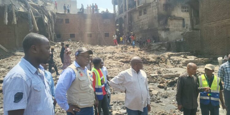 Bukavu : le maire Nicolas Kyalangalilwa témoigne sa compassion aux sinistrés de Nyamugo Soko