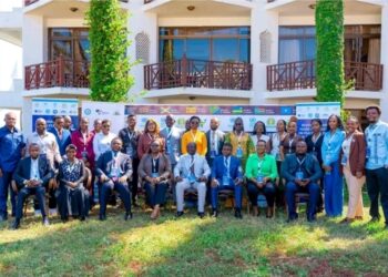 DAR ES-SALAAM : réunis autour de la paix et de la sécurité, des jeunes de sept pays d’Afrique de l’Est signent une déclaration commune destinée aux chefs d’État de la région